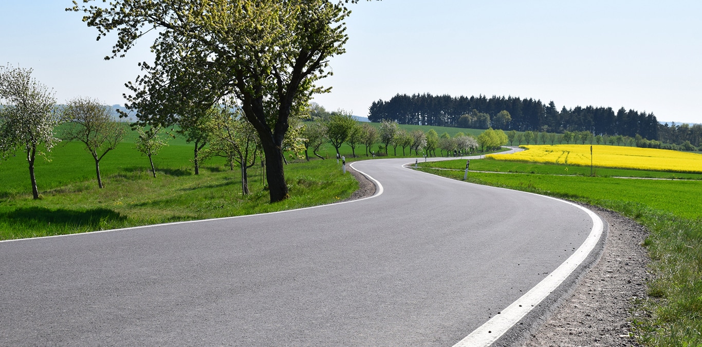 Invertir 1.800 millones de euros en mejorar las carreteras secundarias podría salvar la vida de 300 personas al año