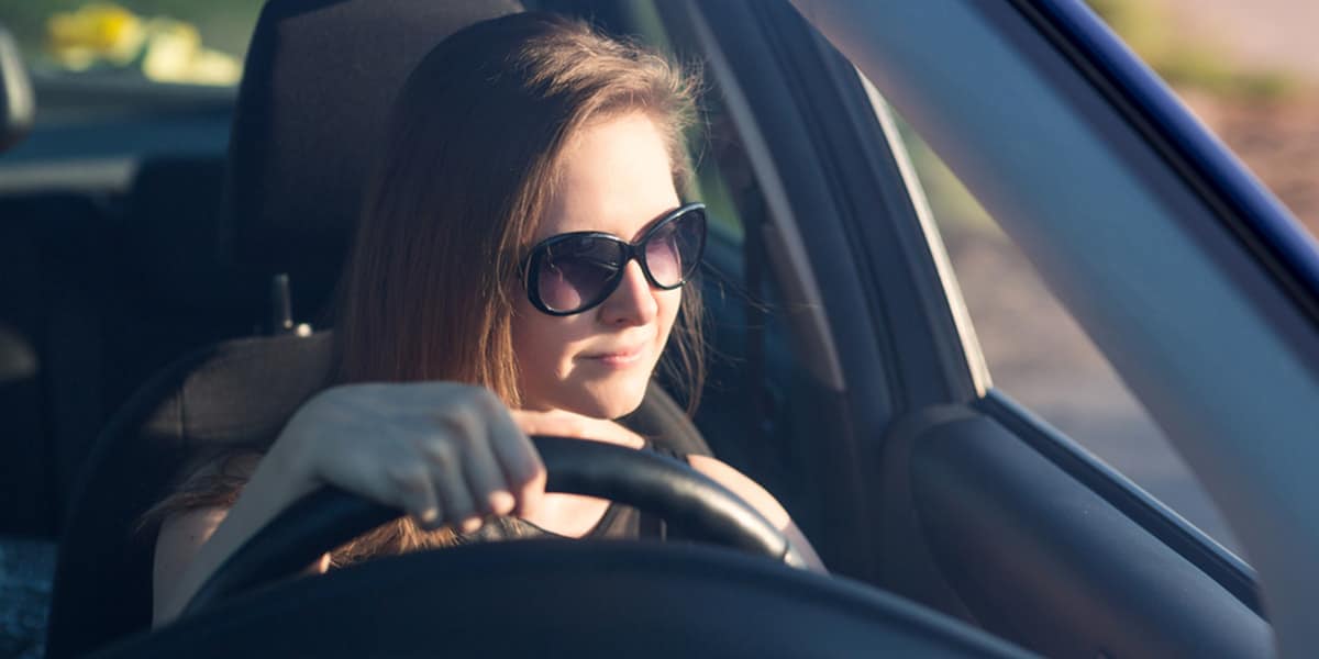 Cuáles son las mejores gafas de sol al momento de conducir?